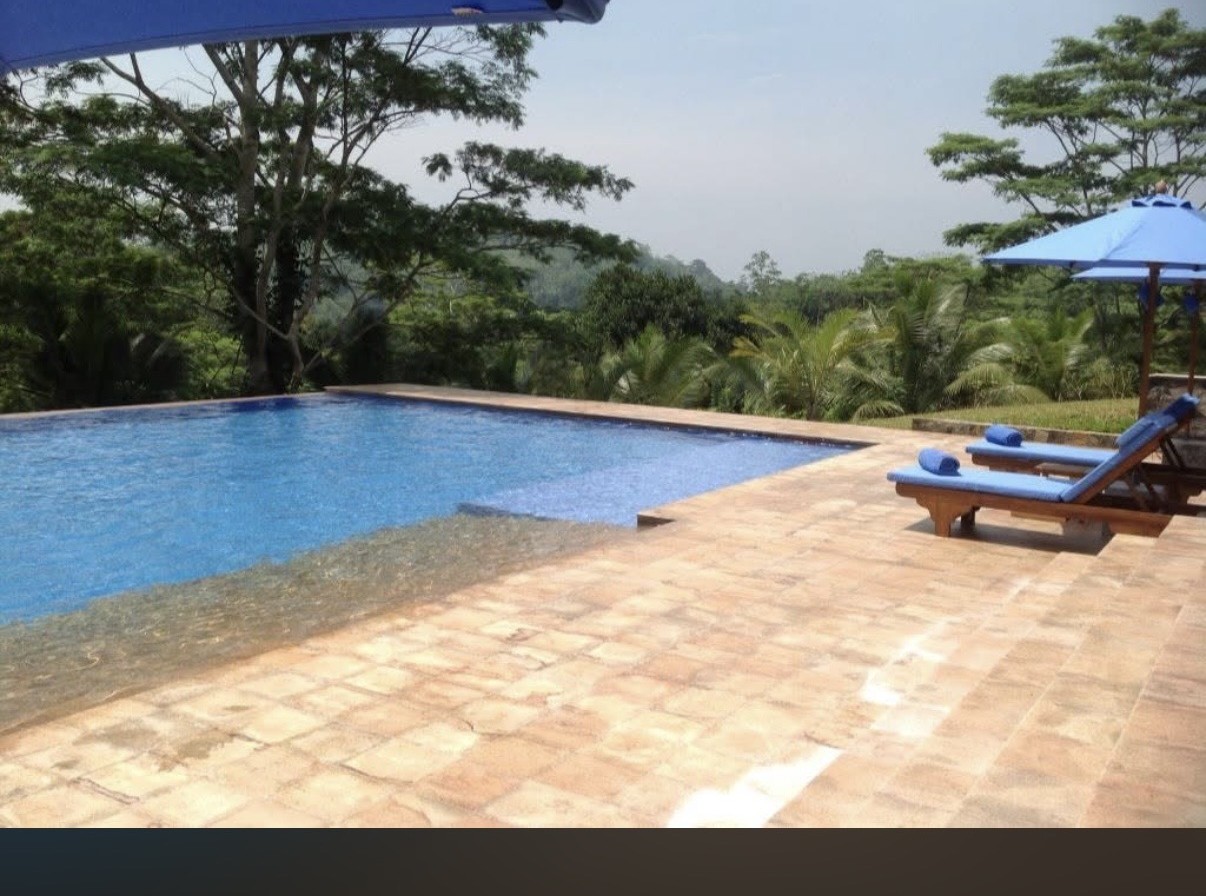 Sri Lanka, our first holiday